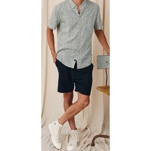 Rails Mens Short Sleeve Button Down Shirt Cream Navy Blue Floral Print Size M